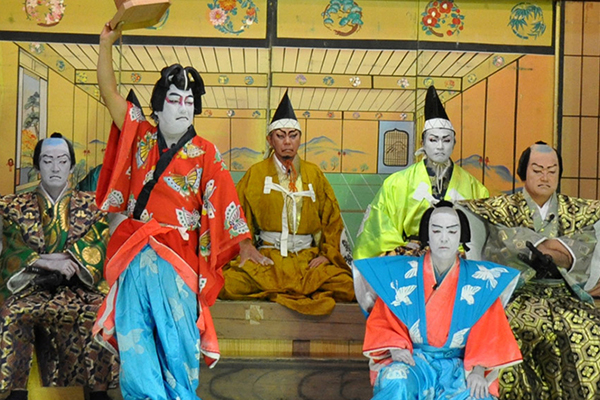 A journey through Ogano Town to experience Japan’s traditional performing art, Kabuki, the culture that has been passed down from generation to generation.