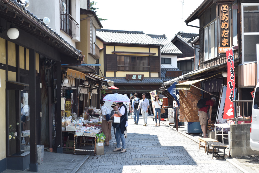 菓子屋横丁