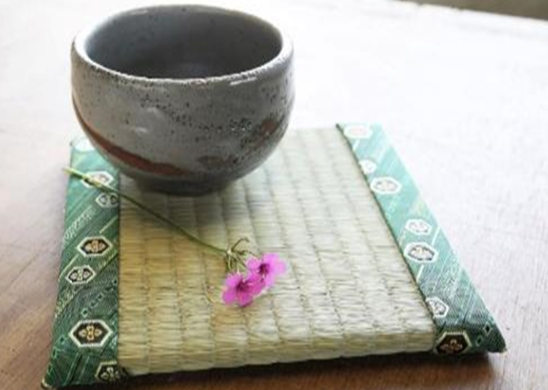 Take on a hands-on, mini tatami mat-making experience