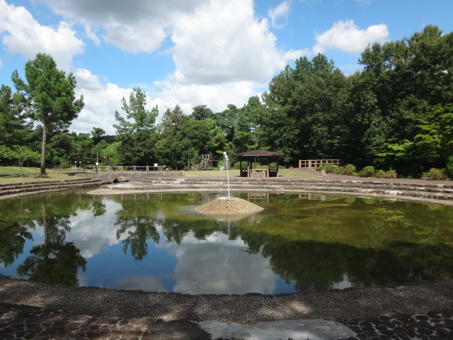 鸠山町 农村公园