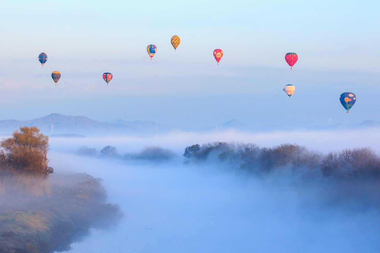 Experience Japan from Above: A 1,000-meter High Hot Air Balloon Adventure & Local Tour Guide