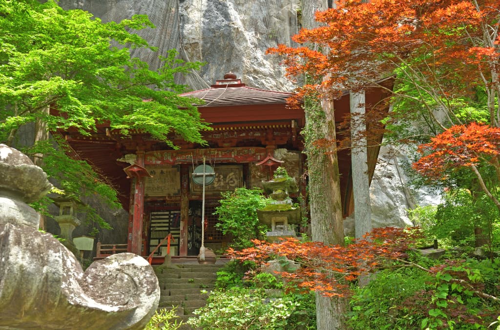 Hashidate-do Temple